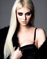 Taylor Momsen (7).jpg