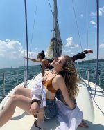 Sabrina Carpenter (17).jpg