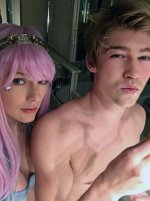 Taylor Swift (7).jpg